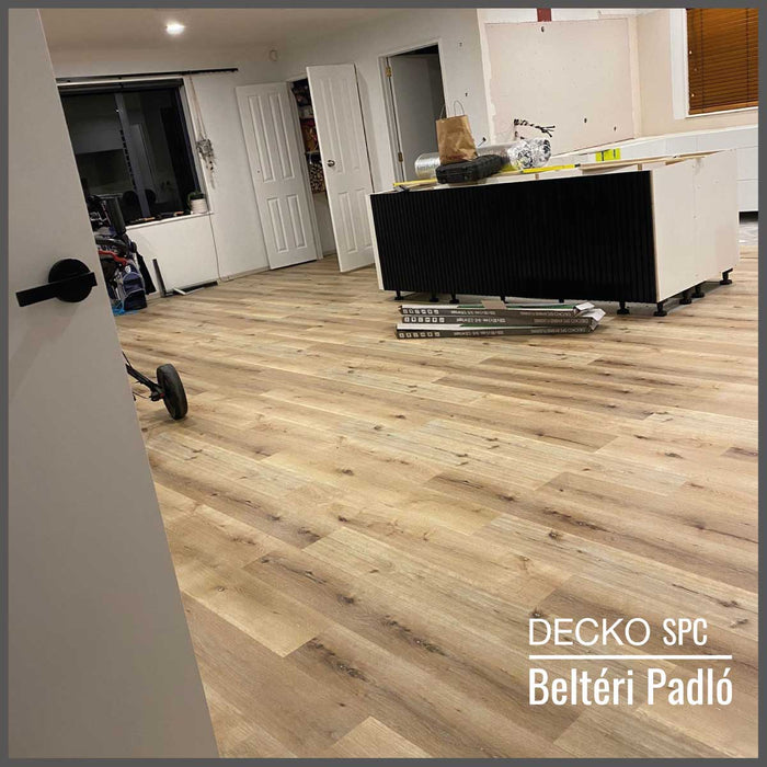 SPC Hibrid Vinyl Padló - Kőkompozit, vízálló | DECKO (1,64 - 2,23 m²/doboz) - <b>(válassz színt)</b>