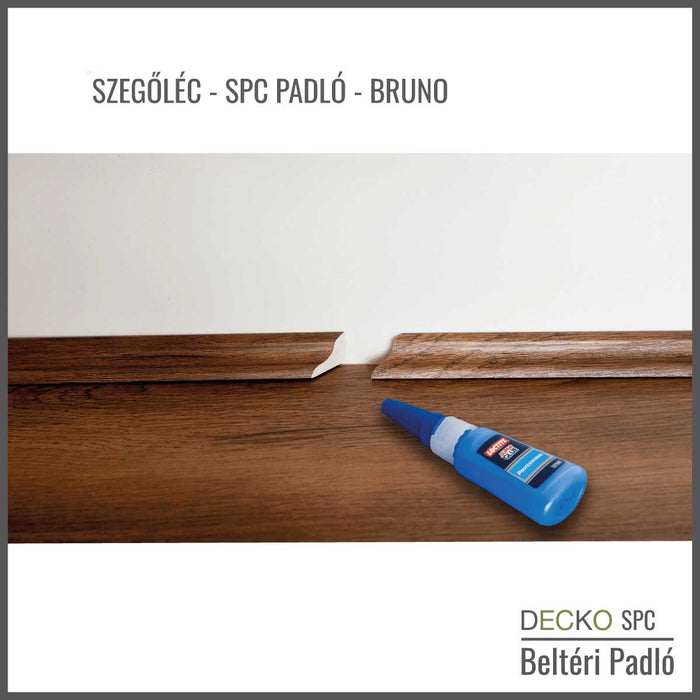 <b>Szegőléc </b> – SPC Hibrid Vinyl Padlóhoz | DECKO (1220×20×20 mm – 45° gyári vágás)
